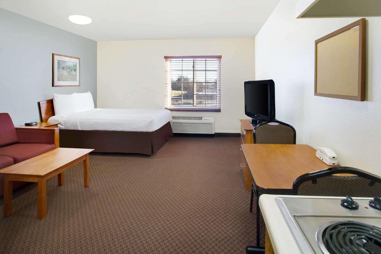 Woodspring Suites Baton Rouge East I-12 Esterno foto